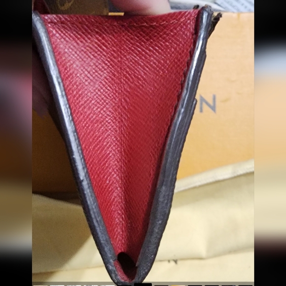 Louis Vuitton Wallet - Picture 12 of 14